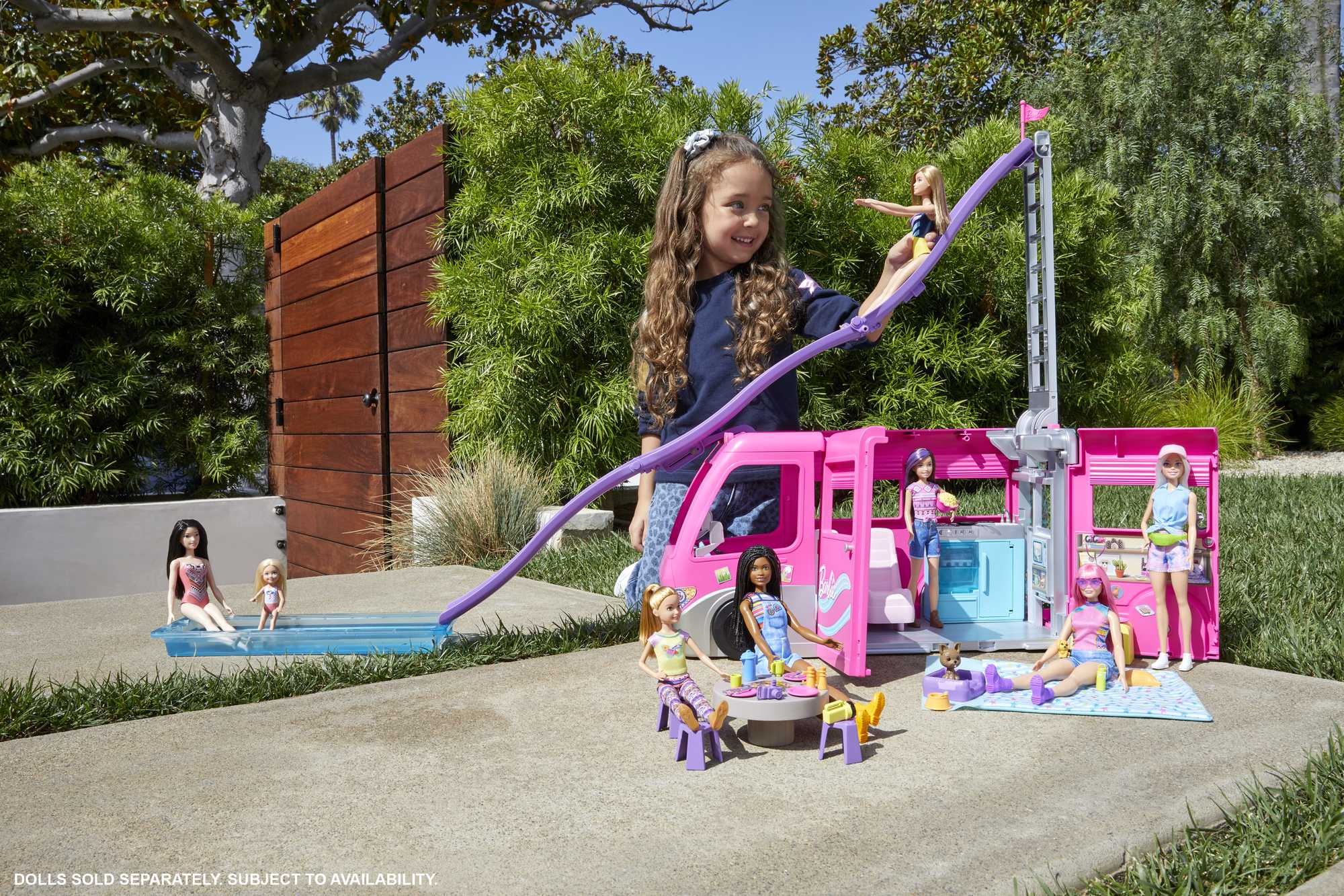 Barbie DREAM CAMPER Vehicle Playset Mattel
