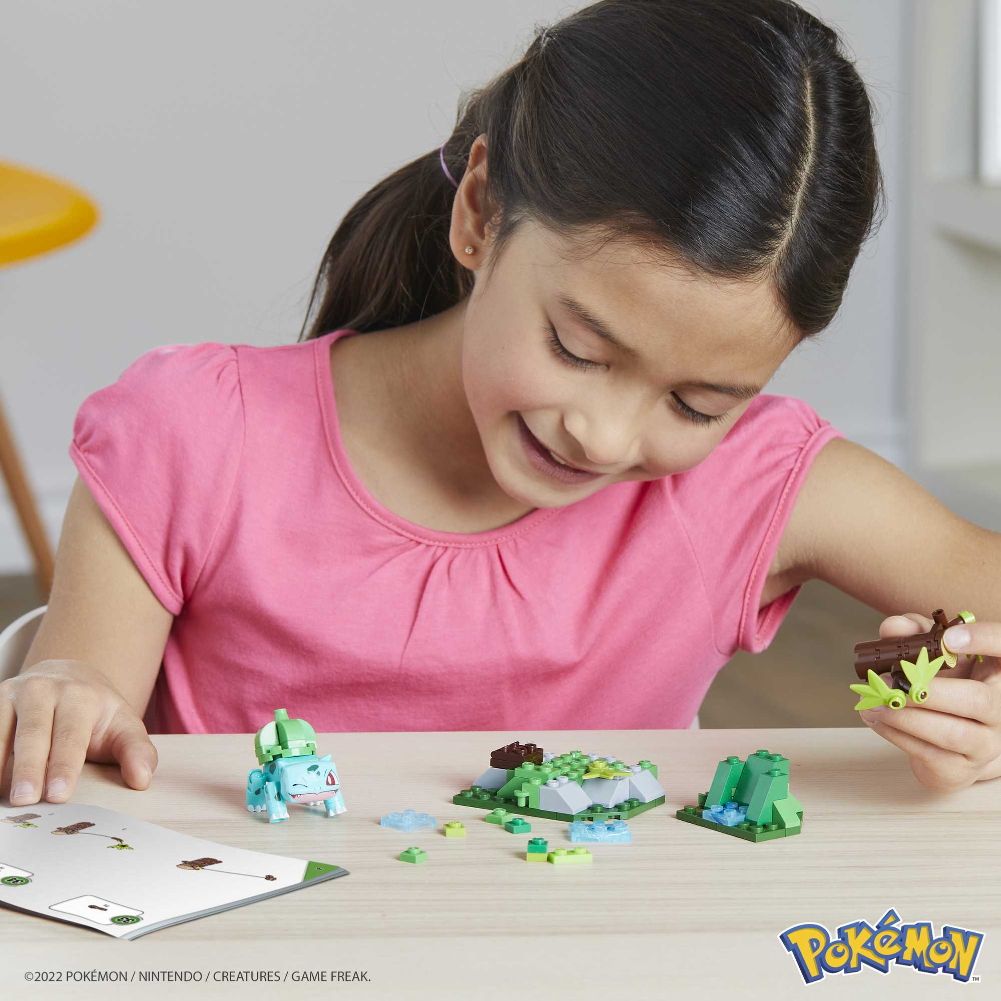 MEGA Pokémon Jogo de Construção Diversão na Floresta do Bulbasaur