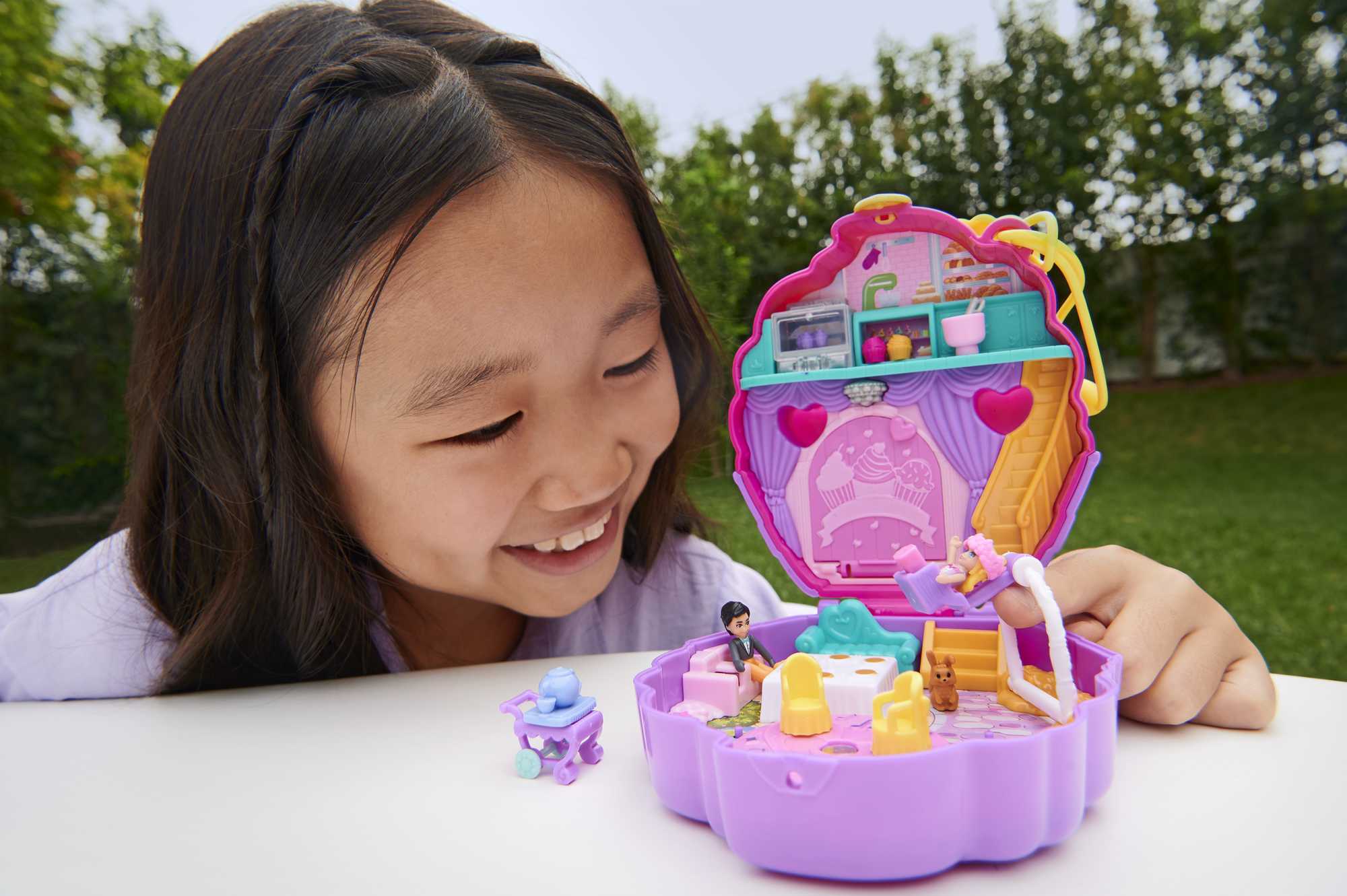 Polly Pocket Unicorn Tea Party Compact Playset with 2 Micro Dolls &  Accessories, Travel Toys