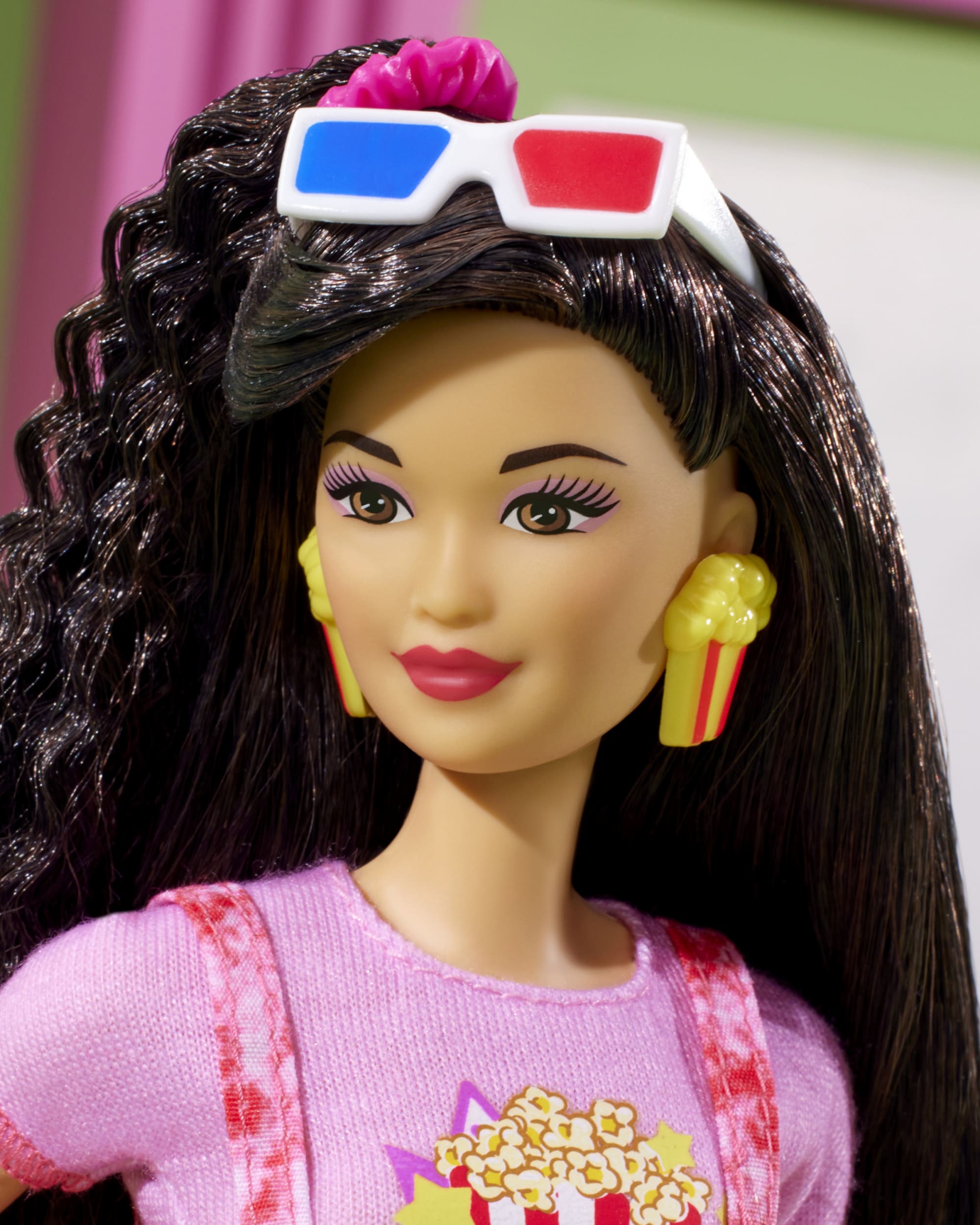 Barbie Doll 80s-Inspired Movie Night Rewind Series MATTEL