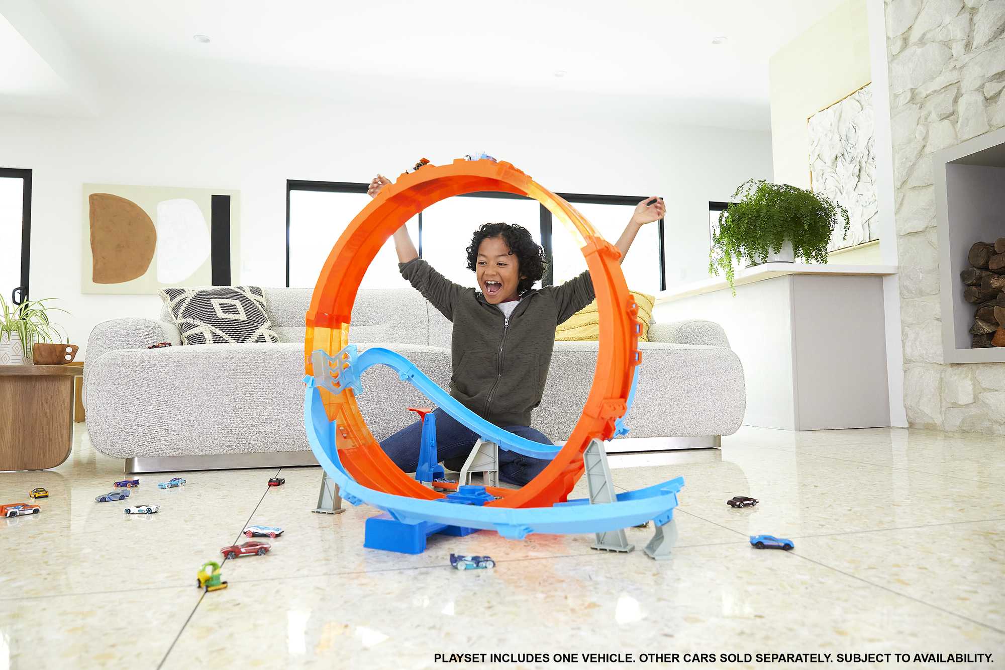 Hot Wheels Massive Loop Mayhem Track Set