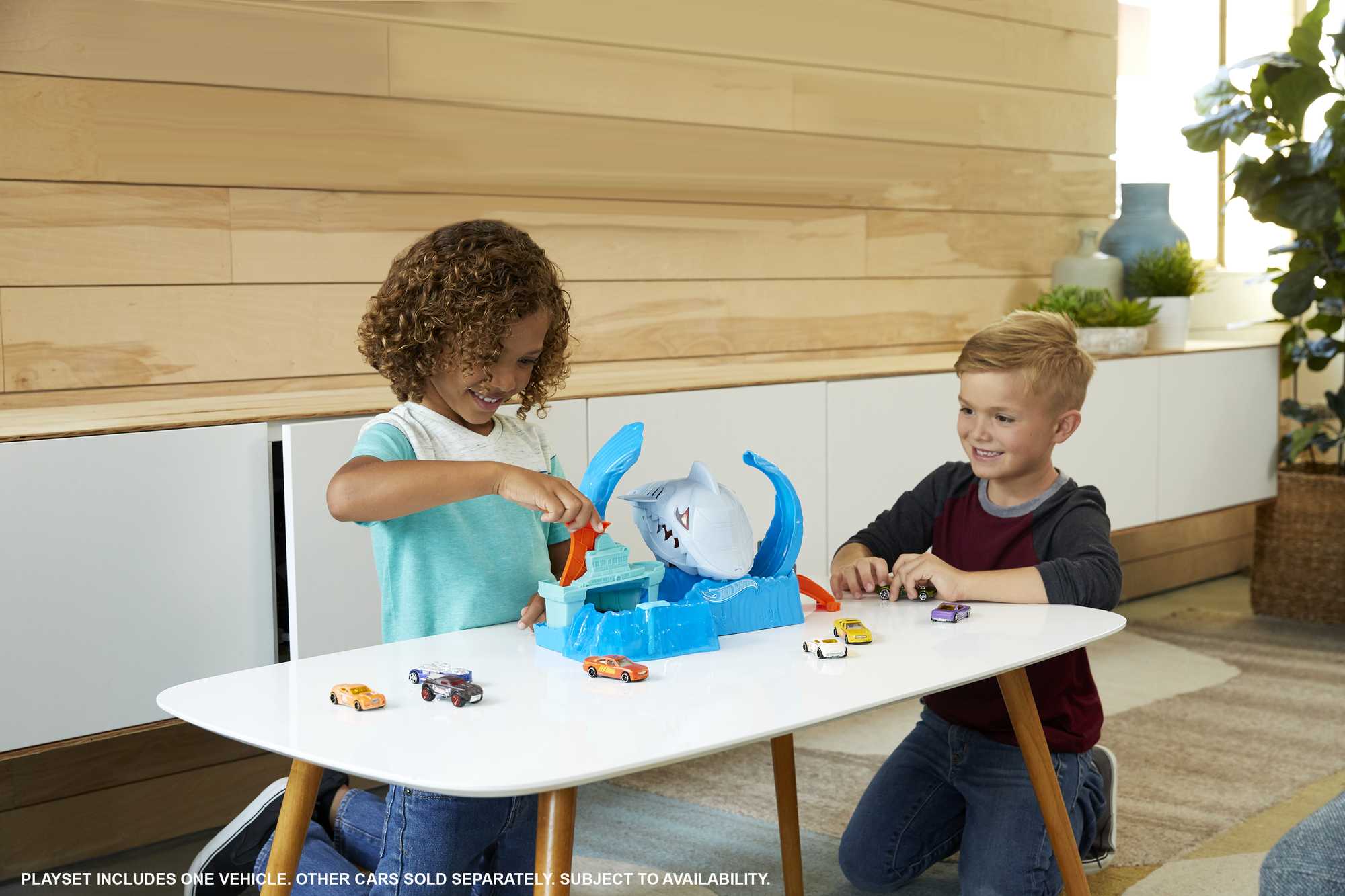 Coffret de Jeu Saut du Requin Color Shifters Ville Hot Wheels