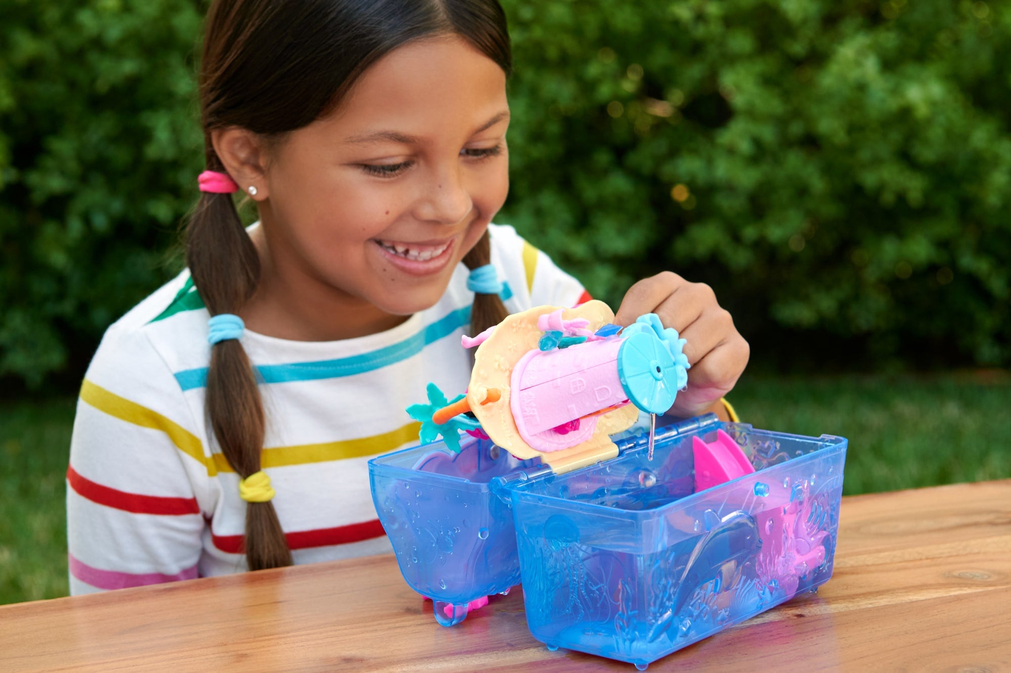 Polly Pocket Sparkle Cove Adventure Island Treasure Chest Playset With 2 Micro Dolls, 4 Animals & Accessories