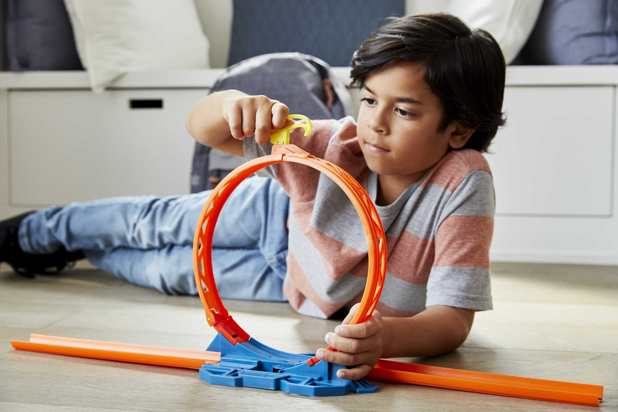 Hot Wheels Track Builder Straight Track Set, 37 Component Parts