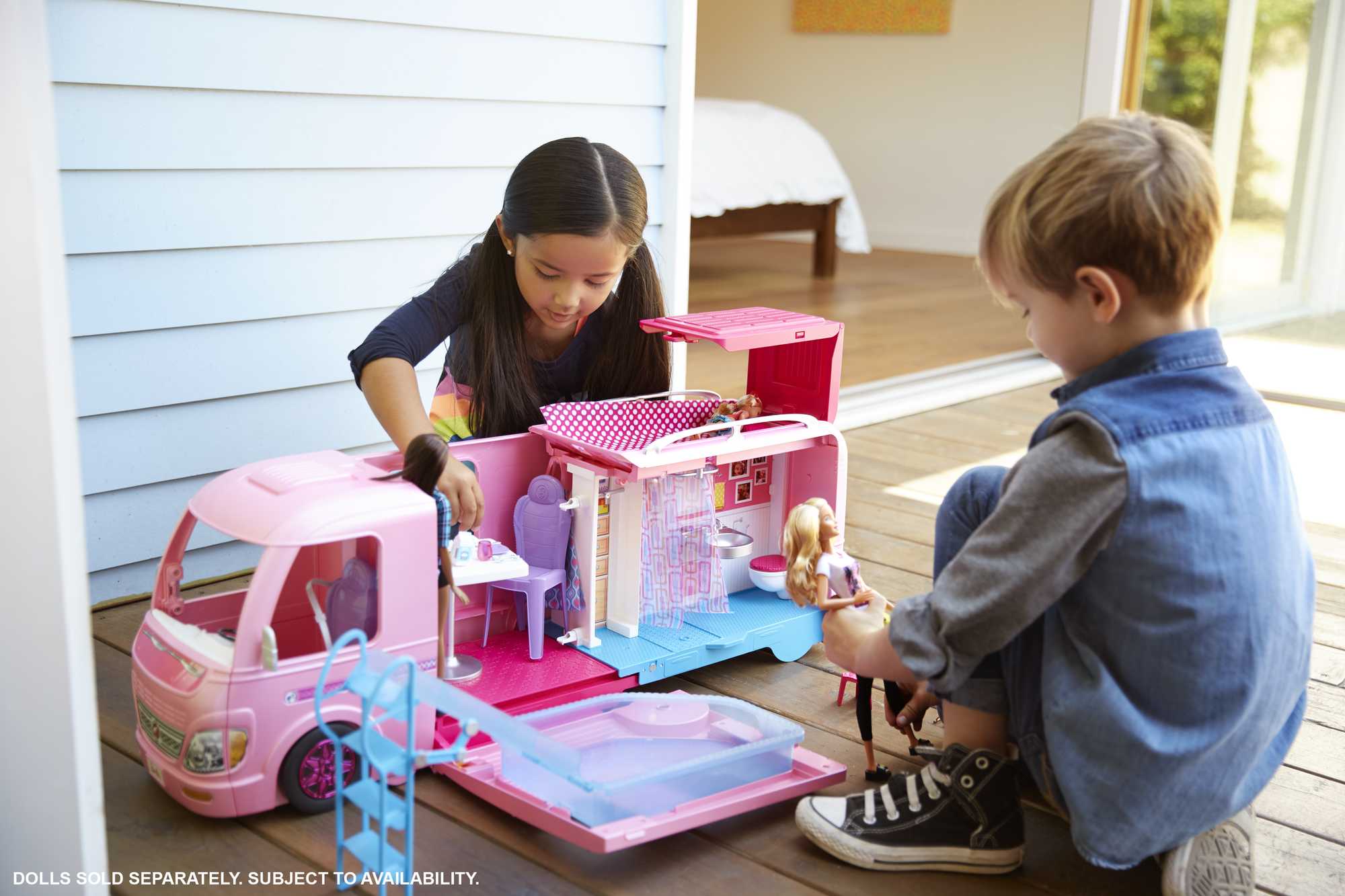 spade rotation bringe handlingen Barbie Camper | Mattel