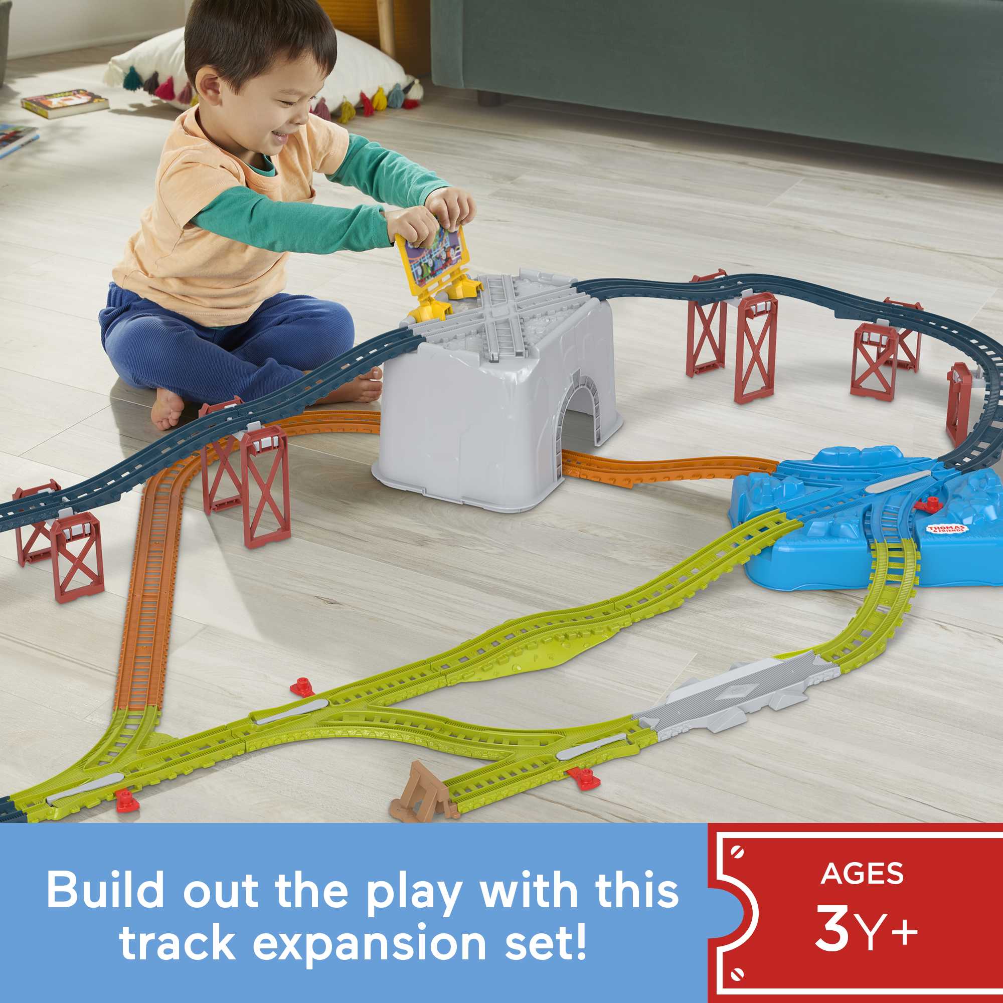 Thomas & Friends Train Tracks Set, Connect & Build Track Bucket, 34-Piece Preschool Toy