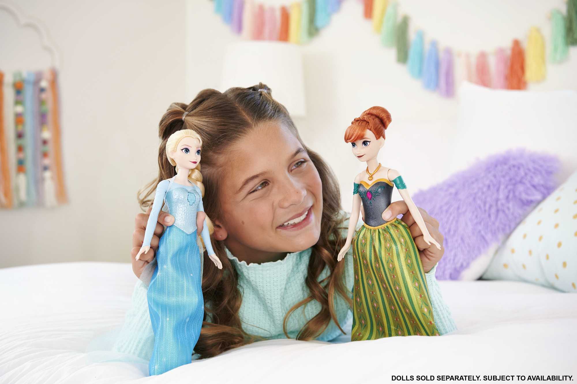 Poupée Disney Frozen La Reine des Neiges 2 Elsa chantante en tenue
