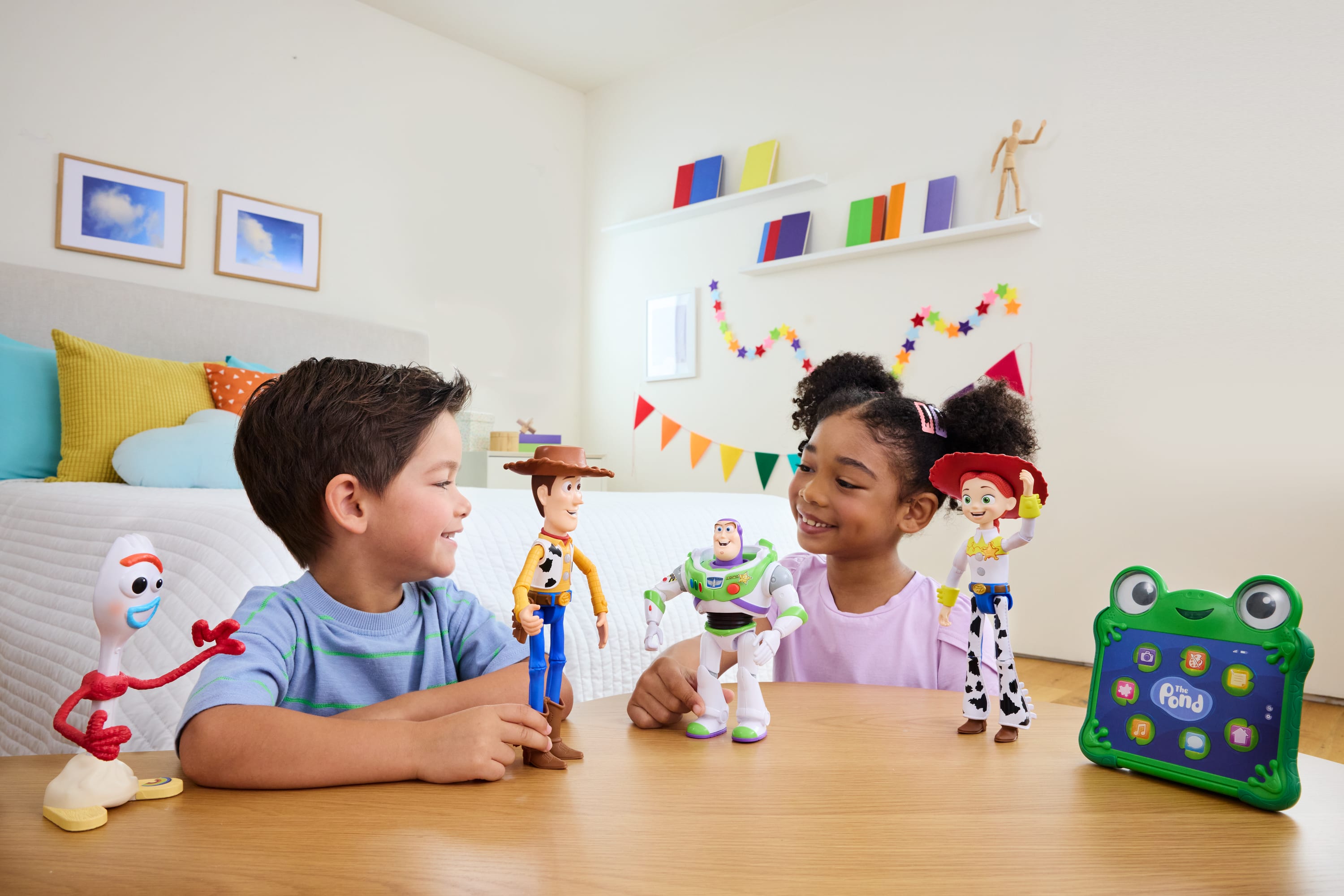 Disney and Pixar Toy Story 5 Interactables Buzz Lightyear Figure