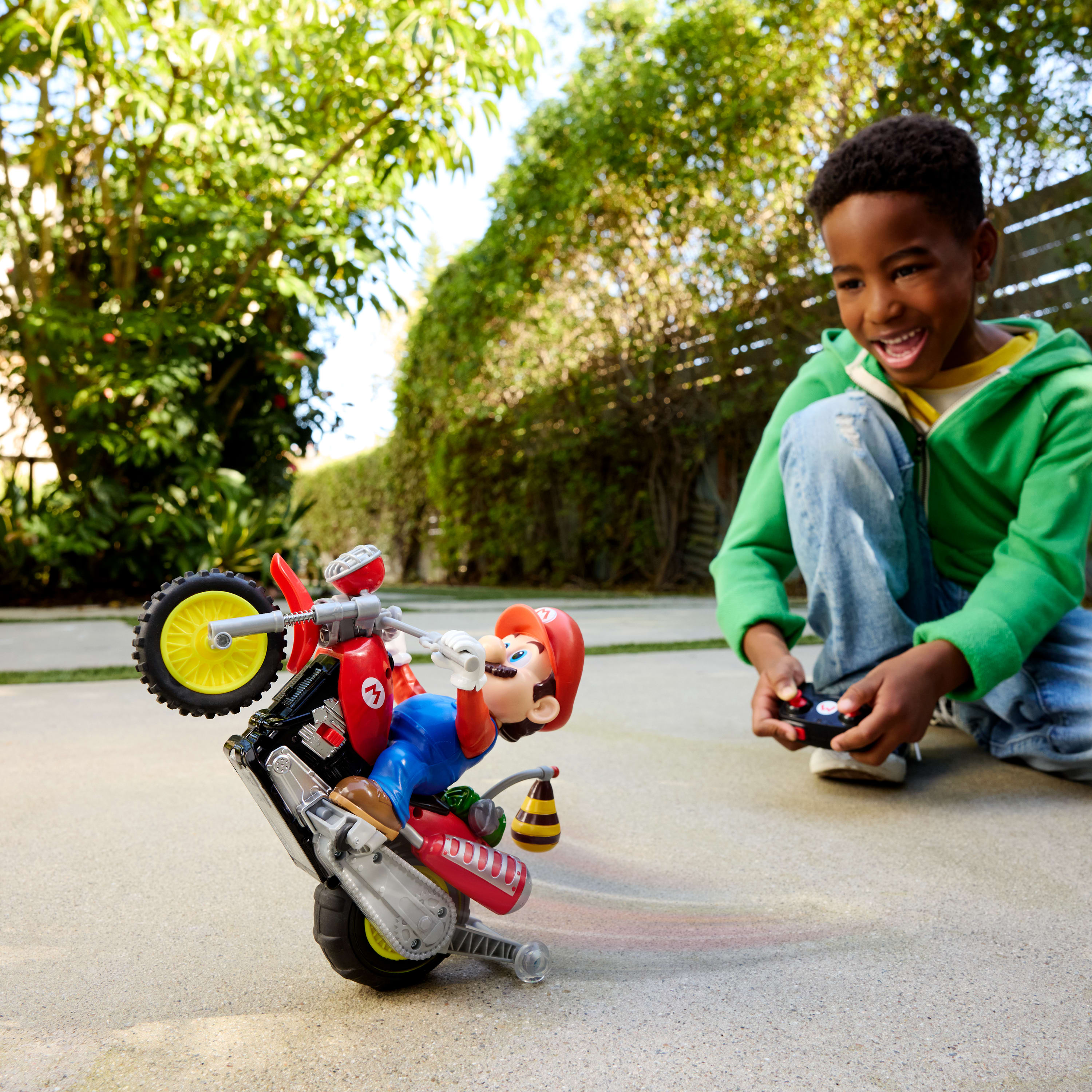 Hot Wheels RC Mario Wheelie Motocross | Mattel