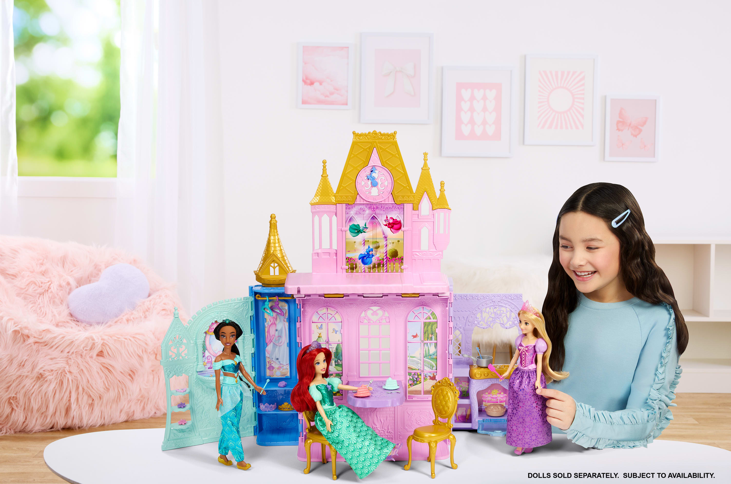Disney Princess CLOSE & CARRY Castle | Mattel