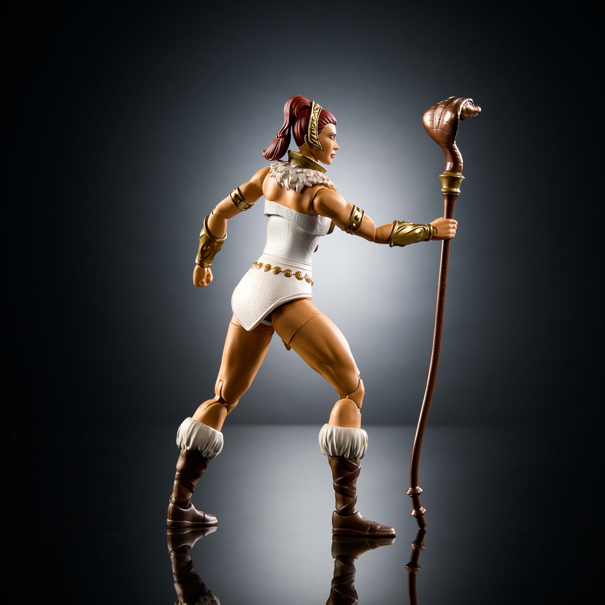 マスターズ・オブ・ザ・ユニバース PCS Teela スタチュー フィギュア Amazon.com: Masters of the Universe Mattel Masters of the