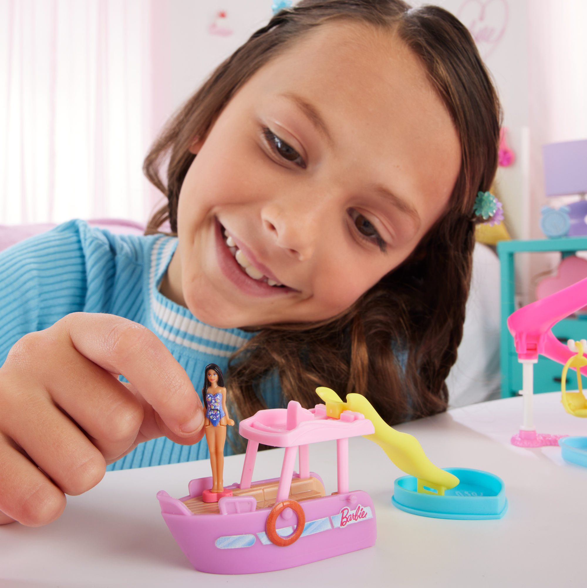 Barbie®-Bateau de Rêve-Coffret bateau, piscine, toboggan, accessoires Barbie®-Bateau de Rêve-Coffret bateau, piscine, toboggan, accessoires