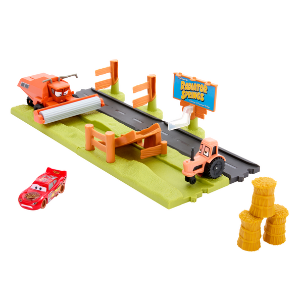 ミニカー cars set Disney and Pixar Cars Frank Escape & Stunt Race Playset | Mattel